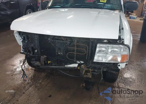 2002 GMC Sonoma Sl z USA, uszkodzony, nr VIN 1GTCS145728172792